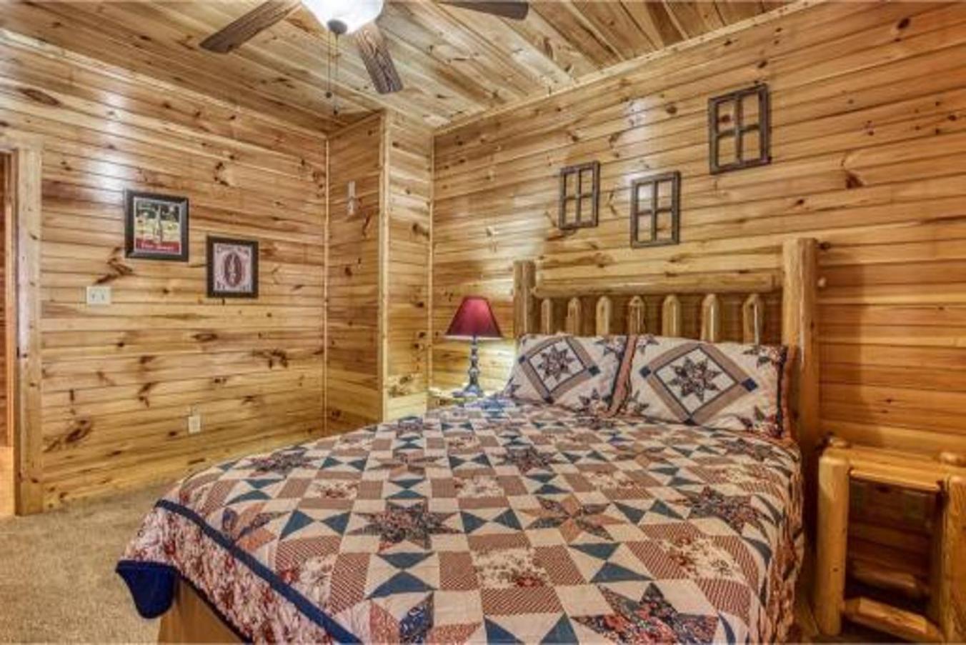 Dreams Come True With This Luxury Cabin! Гетлинбург Екстериор снимка