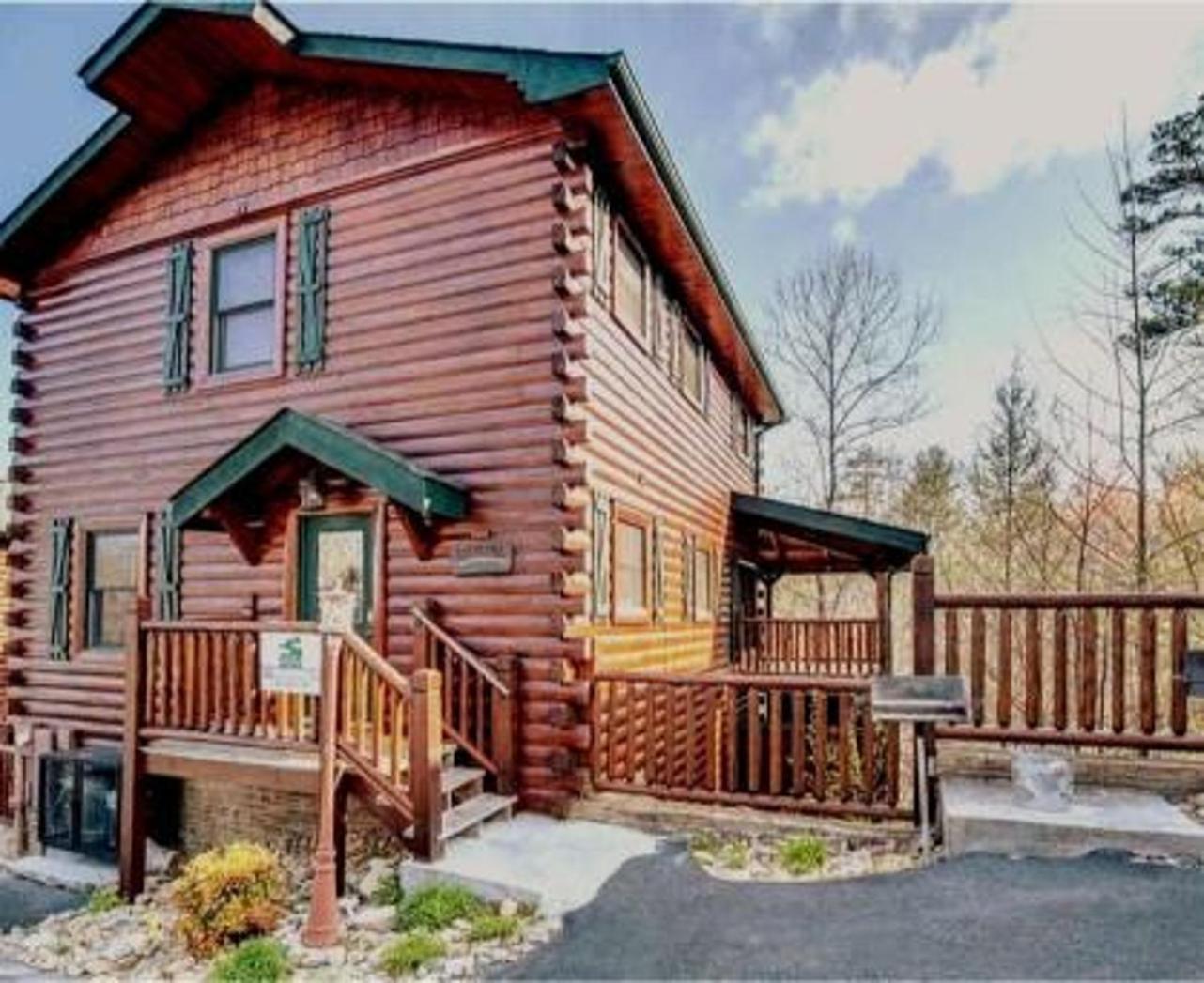 Dreams Come True With This Luxury Cabin! Гетлинбург Екстериор снимка